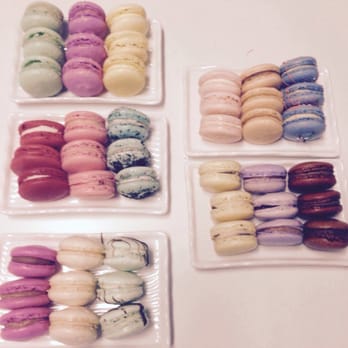 MacaronZ - Desserts Near Me - Brampton, Ontario