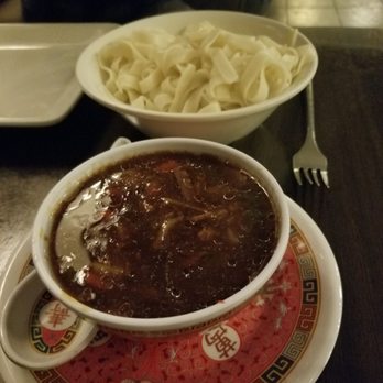 Les Jardins de Mandchourie - Chow fun with beef sauce - Chinese Near Me - Paris, 75