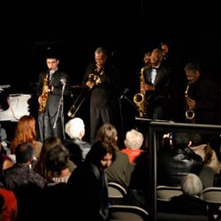 An all star line-up perform at diZzy's (photo Michael Oletta)