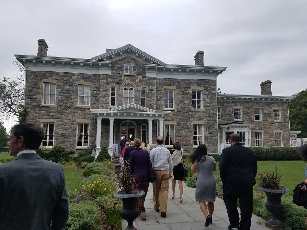 BRECKNOCK HALL Updated March 2024 1 Brecknock Rd, Greenport, New