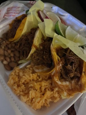 Birrieria Gomez by null