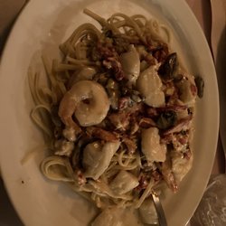 Ragnacci's Family Restaurant & Lounge - Seafood Portifino. Very tasty.