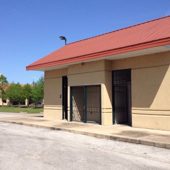 Tony Marron Park - Full size bathrooms with drinking fountains, no vending machines - Parks Near Me - Houston, Texas Tony Marron Park - Full size bathrooms with drinking fountains, no vending machines - Parks Near Me - Houston, Texas