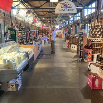 Mea Cuppa Coffeebar - Capitol Market - Coffee & Tea Near Me - Charleston, West Virginia