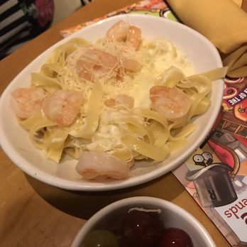 Olive Garden Italian Restaurant - Kids Shrimp Alfredo. Jordyn loved once we added more sauce. - Italian Near Me - Alabaster, Alabama Olive Garden Italian Restaurant - Kids Shrimp Alfredo. Jordyn loved once we added more sauce. - Italian Near Me - Alabaster, Alabama