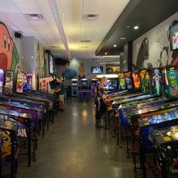TAPPERS ARCADE BAR - Updated July 2025 - 267 Photos & 255 Reviews - 501