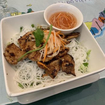 Lang Van - #49 on the menu - vermicelli with chicken - Vietnamese Near Me - Charlotte, North Carolina Lang Van - #49 on the menu - vermicelli with chicken - Vietnamese Near Me - Charlotte, North Carolina