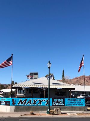Maxx's Food & Drink by null