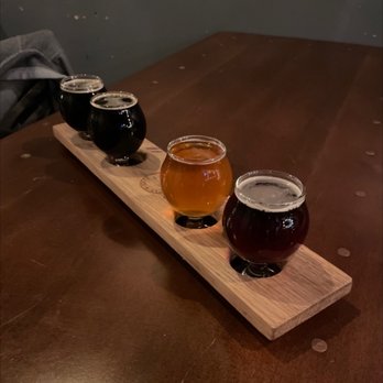 Bull n Bear Brewery - Flights of four $12 - Breweries Near Me - Summit, New Jersey