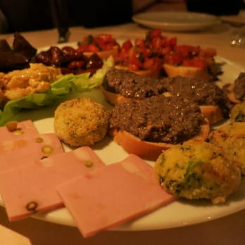 La Giostra - free appetizer platter - Tuscan Near Me - Florence, FI