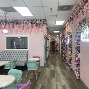 Bober Tea - Hallway - Desserts Near Me - Stockton, California Bober Tea - Hallway - Desserts Near Me - Stockton, California