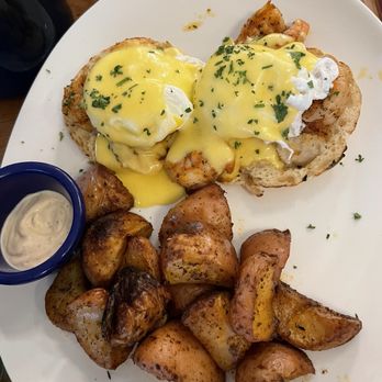 Banana Cafe - Blackened shrimp eggs Benedict - French Near Me - Key West, Florida