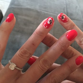 Complete Nails And Spa - Beautiful flowers done by Ana - Nail Salons Near Me - Los Alamitos, California Complete Nails And Spa - Beautiful flowers done by Ana - Nail Salons Near Me - Los Alamitos, California