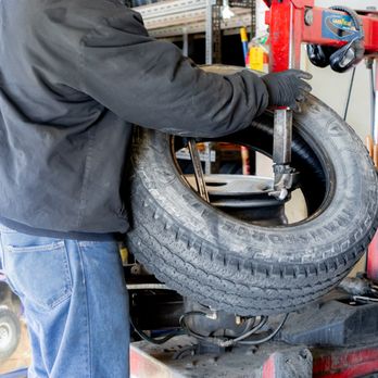 Lee's Service - New tires and tire repair for your light truck, SUV, passenger car, and fleet truck or van - Auto Repair Near Me - Fresno, California Lee's Service - New tires and tire repair for your light truck, SUV, passenger car, and fleet truck or van - Auto Repair Near Me - Fresno, California