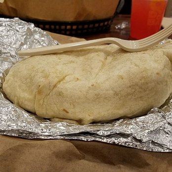 QDOBA Mexican Eats - Pulled pork burrito - Mexican Near Me - St. Louis, Missouri