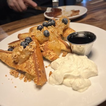 Derby Restaurant - American Near Me - Dallas, Texas