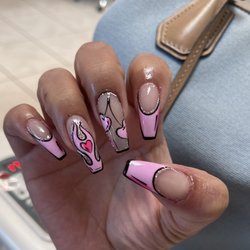 Luxury Nails & Spa