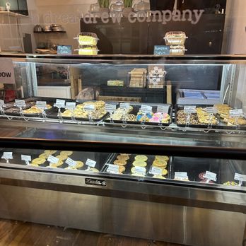 Sugar - Bakery case - Bakeries Near Me - Cincinnati, Ohio