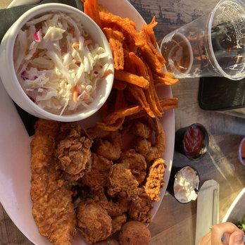 Down Under Restaurant - Fried fish platter. - Seafood Near Me - Fernandina Beach, Florida Down Under Restaurant - Fried fish platter. - Seafood Near Me - Fernandina Beach, Florida