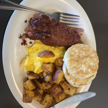 Eggs Up Grill - Founder's Special with Corned Beef Hash - Breakfast & Brunch Near Me - Myrtle Beach, South Carolina