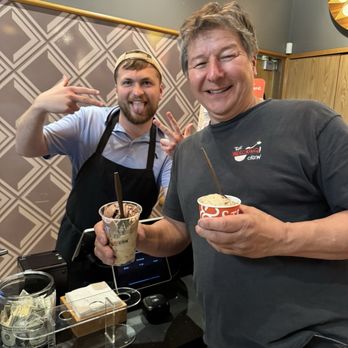 Salt & Straw - Ice Cream & Frozen Yogurt Near Me - Burlingame, California
