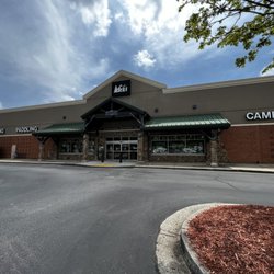 REI - Storefront.