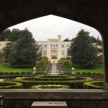 Hatley Castle - Landmarks & Historical Buildings Near Me - Victoria, British Columbia