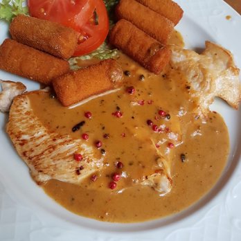 Cafe Einstein - Gegrillte Hühnerbrust - Beisl Near Me - Vienna, 9 Cafe Einstein - Gegrillte Hühnerbrust - Beisl Near Me - Vienna, 9