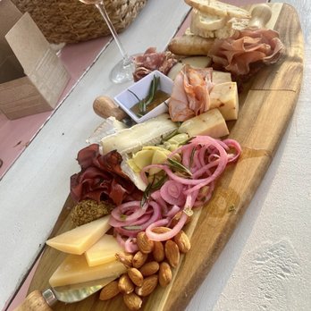 The Wine House - Charcuterie 4x4 - Barbeque Near Me - Gulfport, Florida The Wine House - Charcuterie 4x4 - Barbeque Near Me - Gulfport, Florida