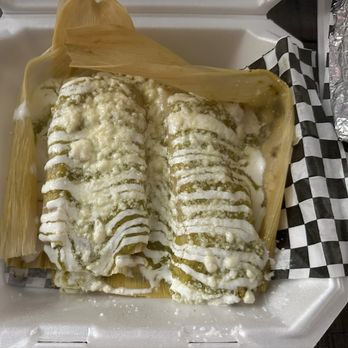 El Tamalucas - Polloverde tamale - Chaparrita style with green salsa Cheesy jalapeño tamale - Chaparrita style with green salsa - Mexican Near Me - North Las Vegas, Nevada El Tamalucas - Polloverde tamale - Chaparrita style with green salsa Cheesy jalapeño tamale - Chaparrita style with green salsa - Mexican Near Me - North Las Vegas, Nevada