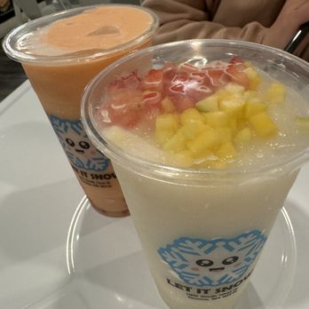Let It Snow - Bomb ass lychee and strawberry mango fruit slush. Notice real fruit and now weird syrups on the top. - Shaved Snow Near Me - Tacoma, Washington Let It Snow - Bomb ass lychee and strawberry mango fruit slush. Notice real fruit and now weird syrups on the top. - Shaved Snow Near Me - Tacoma, Washington