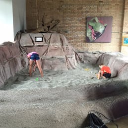Dinosaur fossil dig
