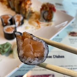 Tokyo Seoul - Salmon Roll