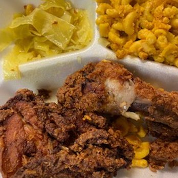 Palm Tree Caribbean Cafe - Look at the burnt so-called FRIED CHICKEN,  stale Mac n Cheese, YELLOW cabbage that was so sweet as if they added sugar!!!  NASTY, NASTY!! - Caribbean Near Me - Hampton, Virginia