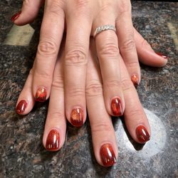 Red Nails And Spa - Cat eye nails
