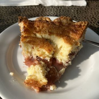 Lost Fox - Lennon custard rhubarb. Omg so wonderful - Cafes Near Me - Saint Paul, Minnesota Lost Fox - Lennon custard rhubarb. Omg so wonderful - Cafes Near Me - Saint Paul, Minnesota