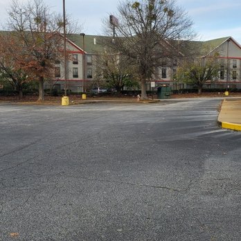 Piccadilly - Building exterior very clean - Cafeteria Near Me - College Park, Georgia Piccadilly - Building exterior very clean - Cafeteria Near Me - College Park, Georgia