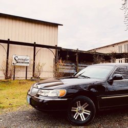 Mike's Limousine - Limousine on a wine tour