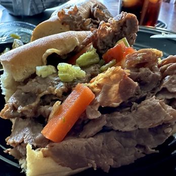 Uptown Deli - Italian Beef Sammy - Convenience Stores Near Me - Chicago, Illinois