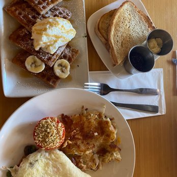 Early Bird - New American Near Me - Fullerton, California