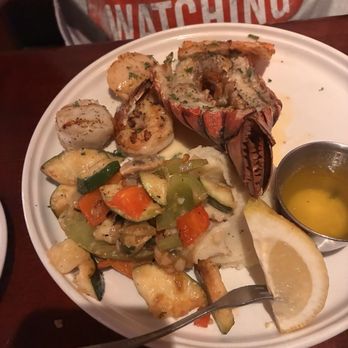 Crabby's Seafood Bar & Grill - Seafood medley - Seafood Near Me - Joplin, Missouri