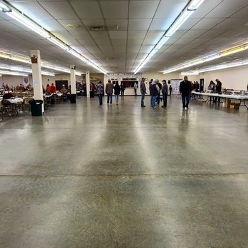 Keith County Fair & Exhibit Hall - A lot of customers - Ogallala, Nebraska Keith County Fair & Exhibit Hall - A lot of customers - Ogallala, Nebraska