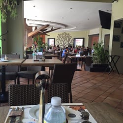 100% Natural - Restaurant