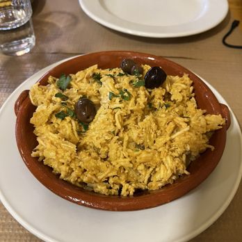 A Muralha Tasca Típica - Cod "with chips and egg" - Portuguese Near Me - Lisbon, 11 A Muralha Tasca Típica - Cod "with chips and egg" - Portuguese Near Me - Lisbon, 11