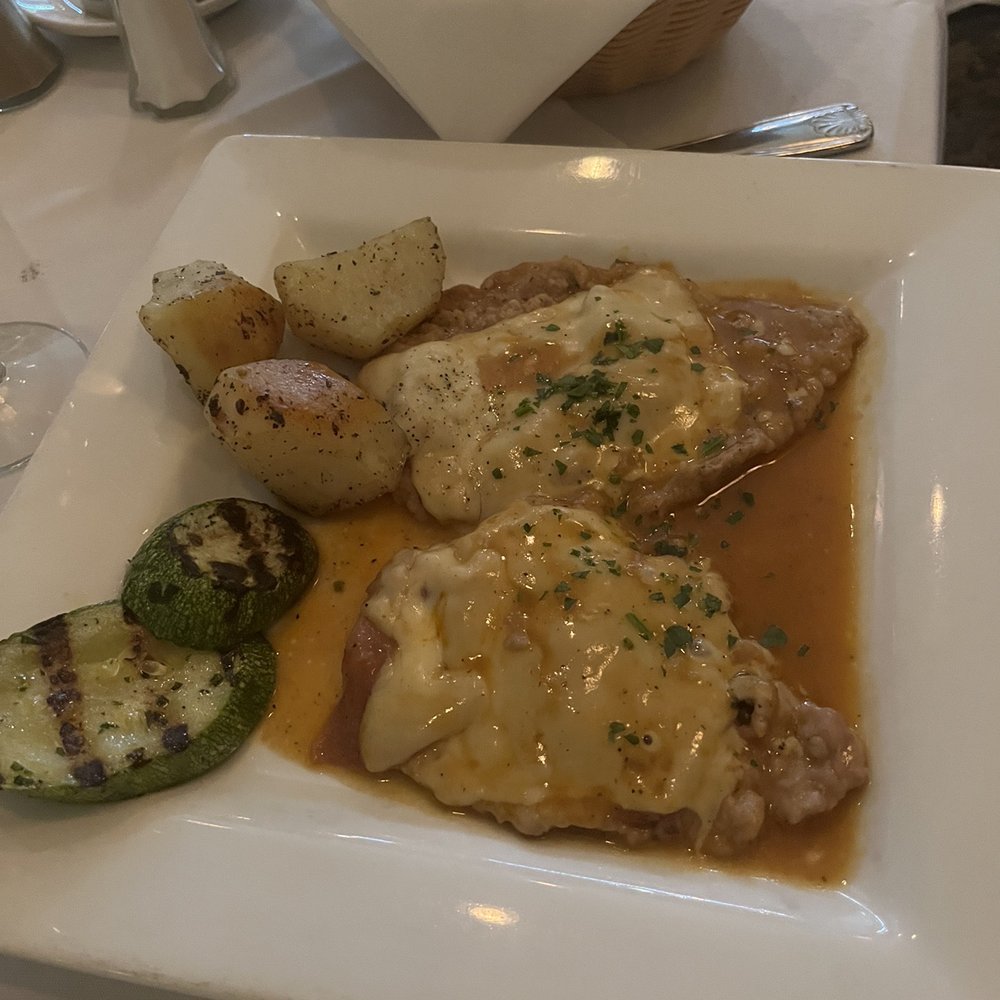 Piccolo Nido - vitello valdostana - Italian Near Me - Boston, Massachusetts Piccolo Nido - vitello valdostana - Italian Near Me - Boston, Massachusetts