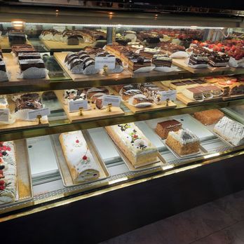 Sweet Touch - Cakes - Creperies Near Me - Vancouver, Washington