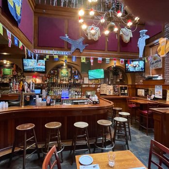 Middleton Tavern - the interior of a pub - Seafood Near Me - Annapolis, Maryland