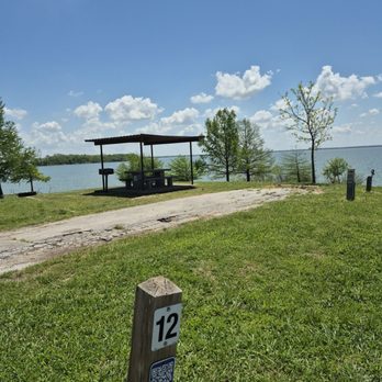 Clear Lake Park - Water front cliff off - Parks Near Me - Princeton, Texas Clear Lake Park - Water front cliff off - Parks Near Me - Princeton, Texas