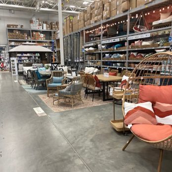 Lowe's Home Improvement - Hardware Stores Near Me - Cleburne, Texas