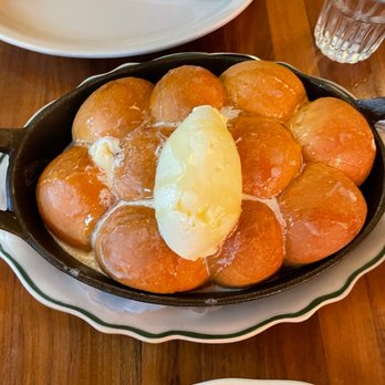 Maison Pickle - Pull Apart Honey And Butter Bread - Cocktail Bars Near Me - New York, New York Maison Pickle - Pull Apart Honey And Butter Bread - Cocktail Bars Near Me - New York, New York